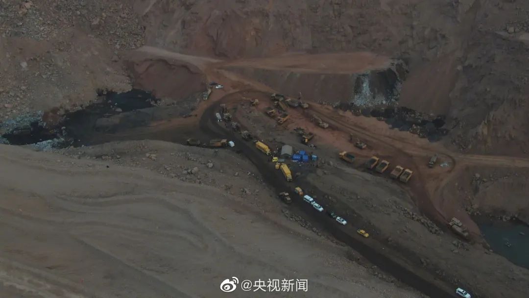 内蒙古煤矿坍塌事故已致4人遇难、49人失联